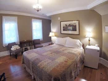 Main Street 2*